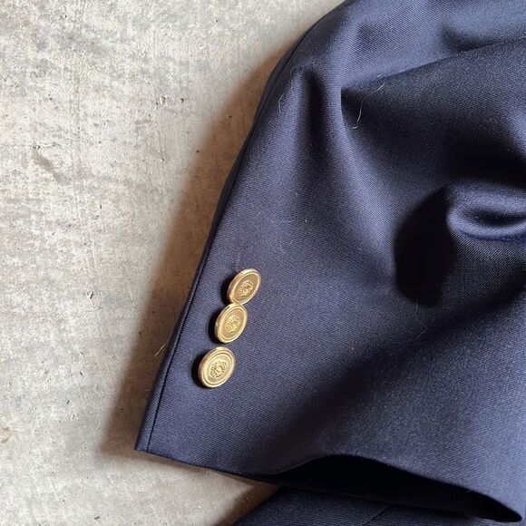 ⚡️ Lord & Taylor Boys Blue Blazer w Gold Coloured Buttons p2p 19” - Picture 4 of 4